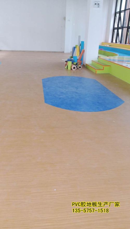 廣西2mm幼兒園室內(nèi)專用發(fā)泡底pvc地板價格