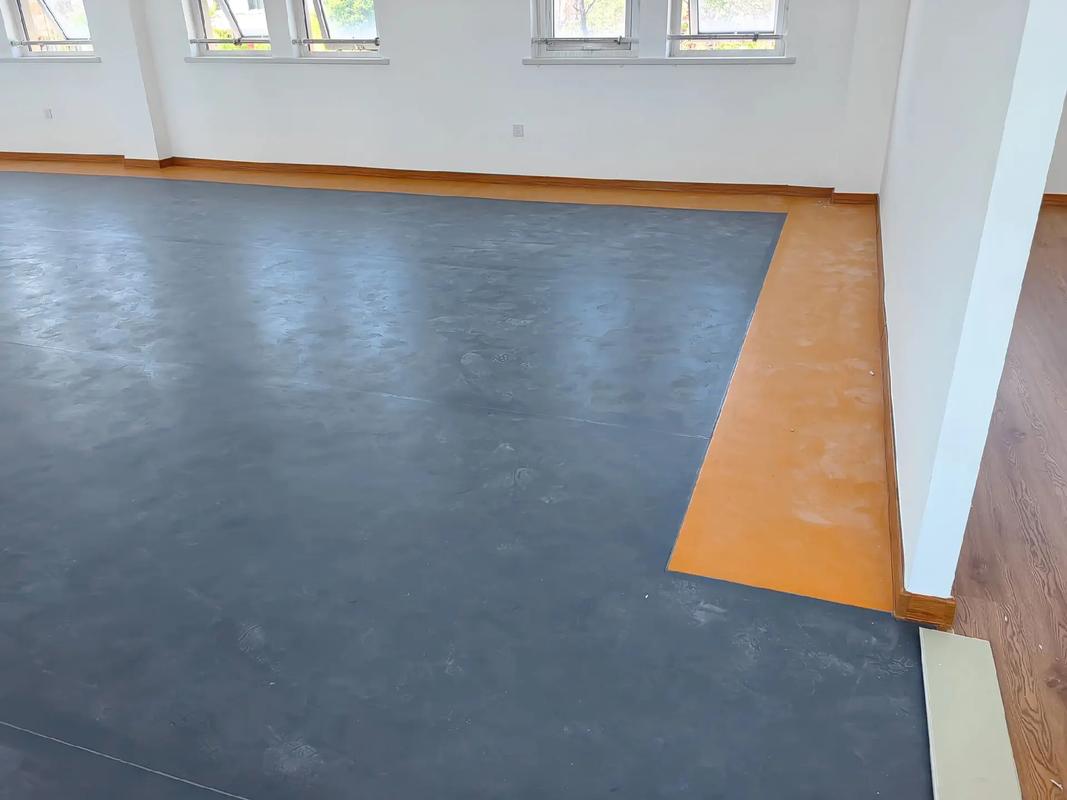 5.0運(yùn)動(dòng)塑膠地板 健身房